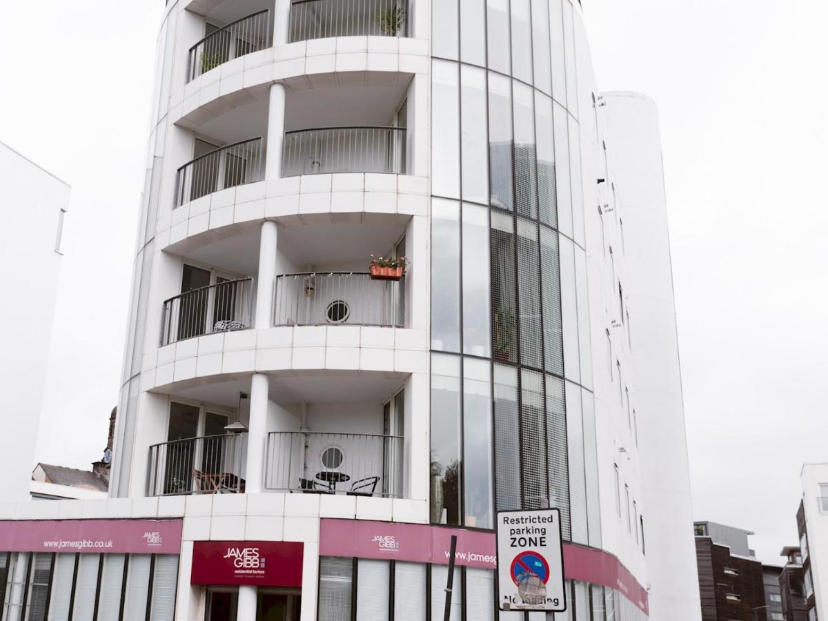 Pass The Keys Stylish 2Bed Rental Unit Glasgow Green Εξωτερικό φωτογραφία